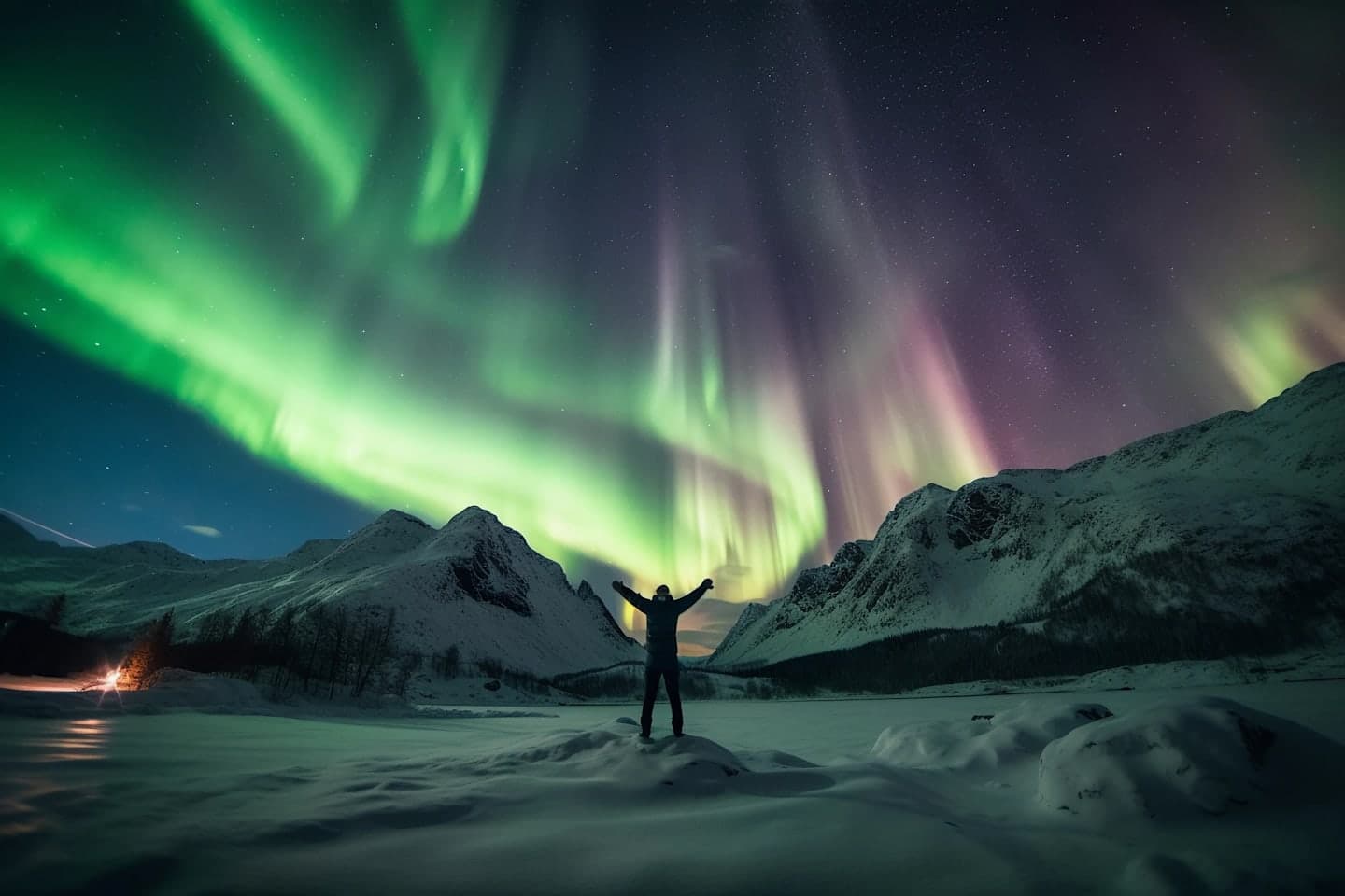 Op jacht naar het noorderlicht vanuit Hammerfest thumbnail
